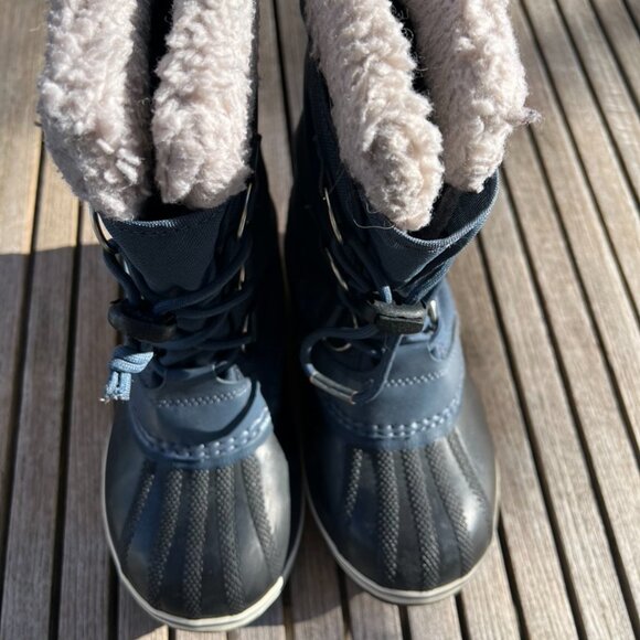 Sorel Kids' Yoot Pac Winter Boots - Size 3US - Picture 2 of 6